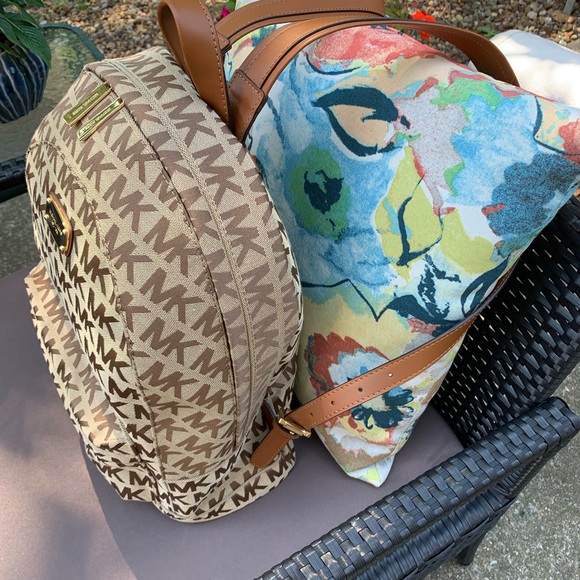 Michael Kors Backpack - Picture 6 of 7